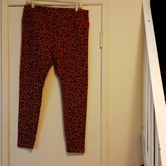 Wild Fable aminal print Leggings STRECH paints brown main color sz.xL nwot - Picture 1 of 4